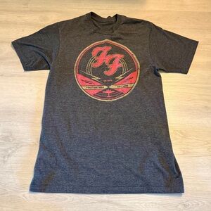 Foo Fighters Charcoal Grey Adult Small/Medium T-shirt FF Logo Round 45 RPM